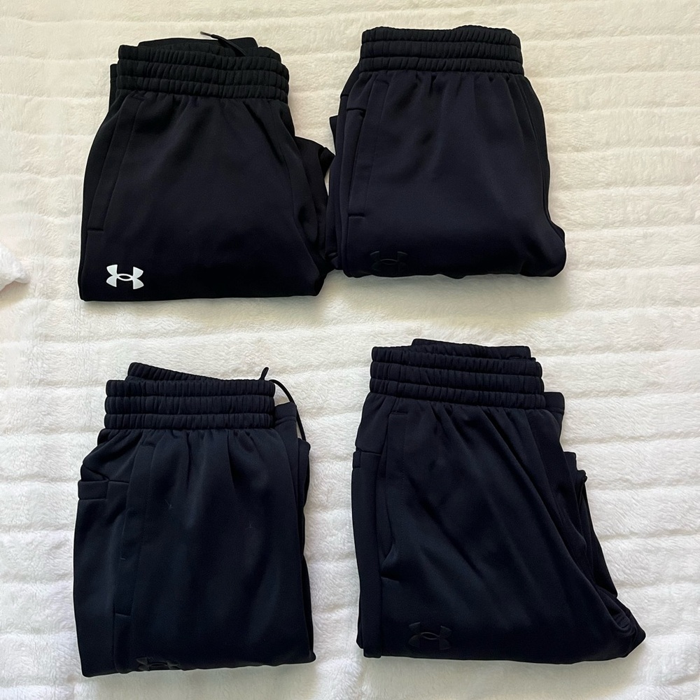 Under armour men’s Black Jogger Sweatpants - 4 Pack